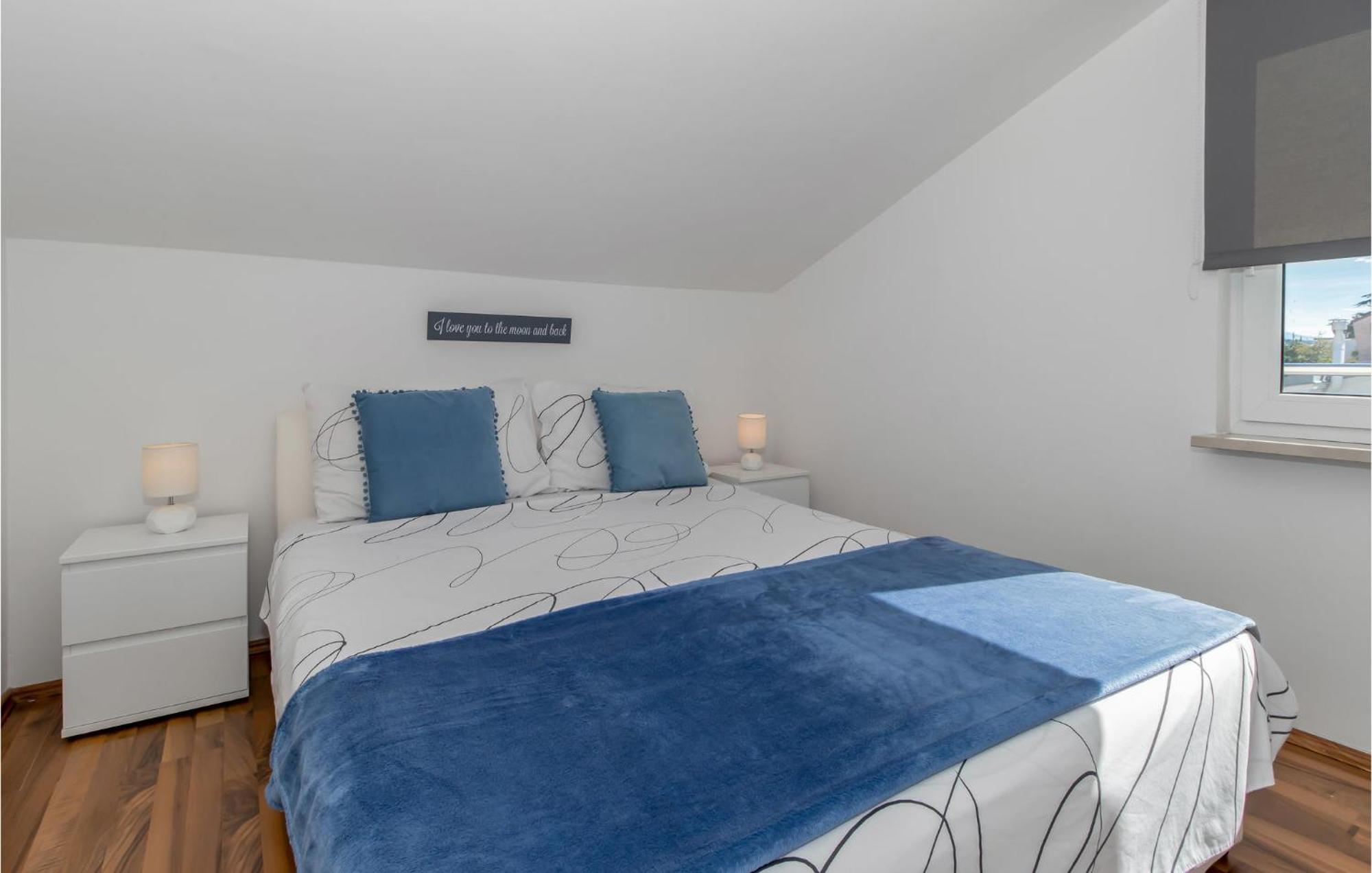 Stunning Apartment In Dramalj With House Sea View 외부 사진