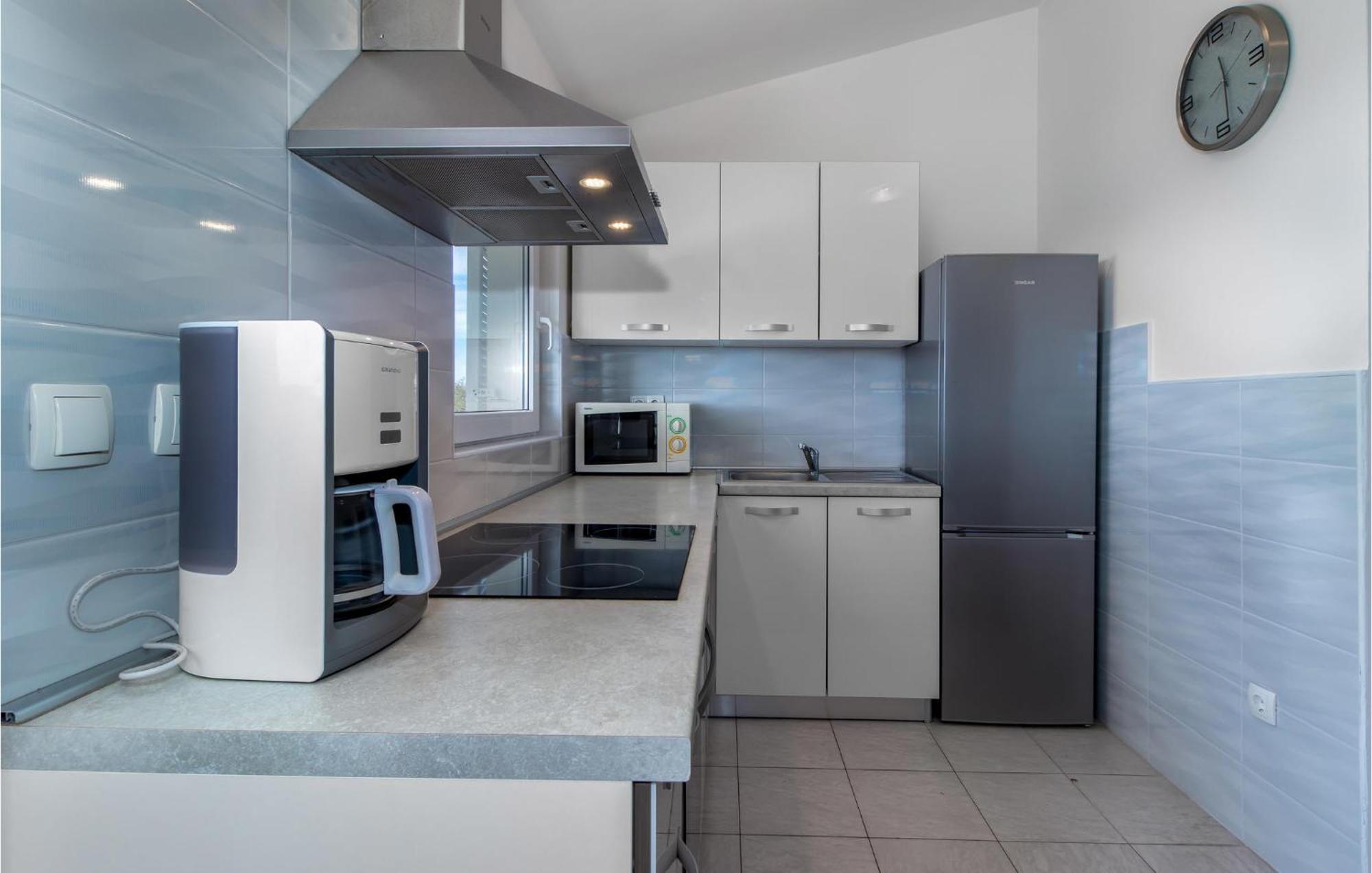 Stunning Apartment In Dramalj With House Sea View 외부 사진
